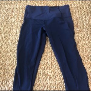 Lululemon leggings blue 7/8 length very stylish